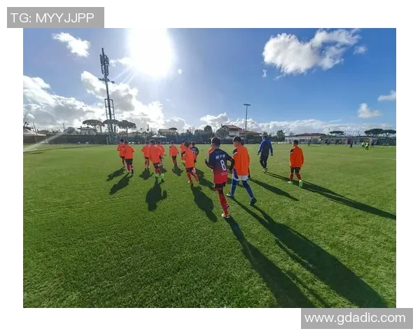 小孩选足球球星组队的利与弊分析及注意事项